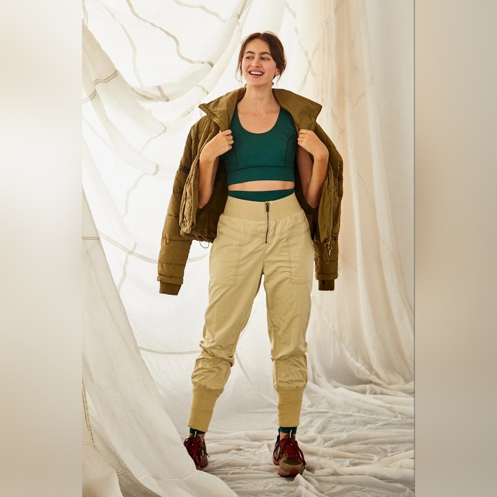 FREE PEOPLE MOVEMENT On The Road Nylon Pants Size Small